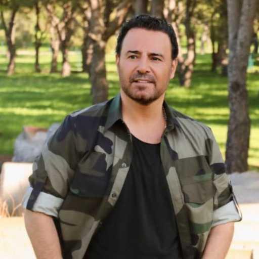 كلمات اغنية عاصي الحلاني – نحنا الله معنا مكتوبة