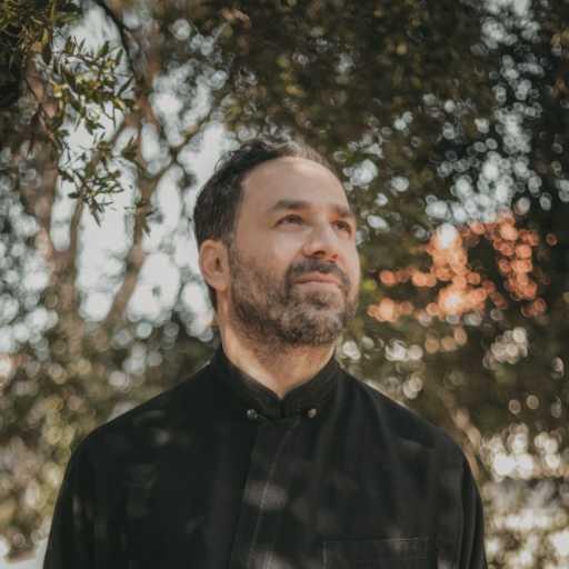 كلمات اغنية الأب بيتر حنا – عُمْرٌ كُلُّهُ لربِّ الكمال مكتوبة