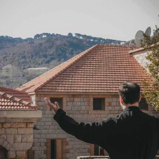 كلمات اغنية الأب بيتر حنا – سيدة لبنان مكتوبة