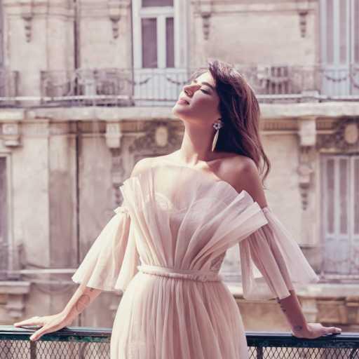 كلمات اغنية فرح نخول – أنا لها شمس مكتوبة