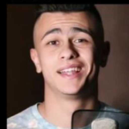 كلمات اغنية احمد خلف – مكانك في قلبي مكتوبة