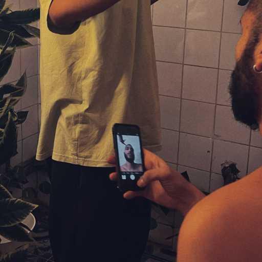 كلمات اغنية بش – محتاج ساعتين مكتوبة