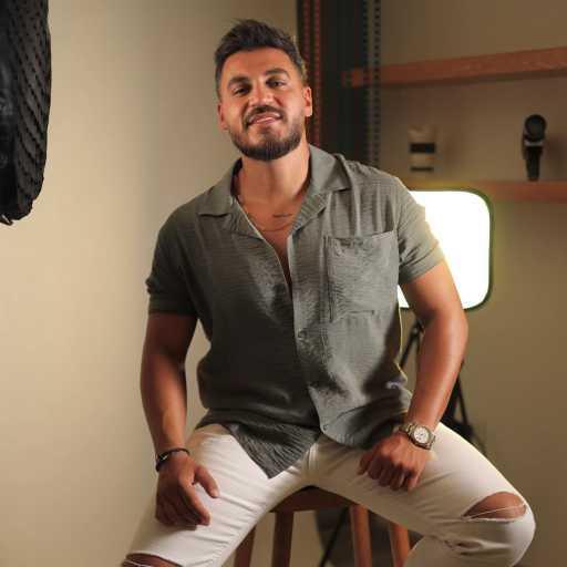 كلمات اغنية احمد عجمي – حلم سنين مكتوبة