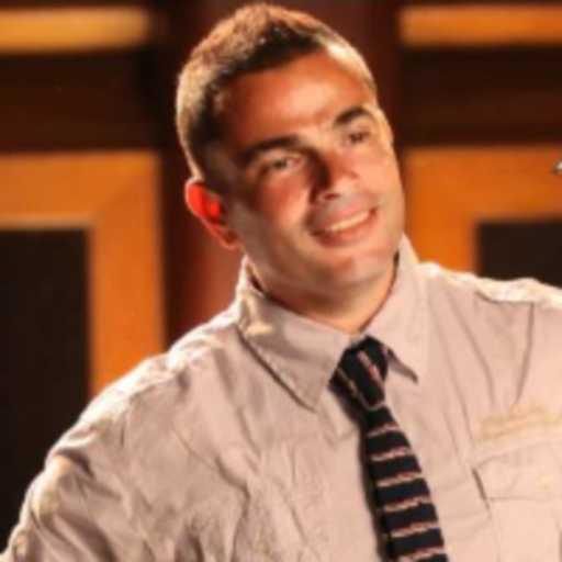 كلمات اغنية عمرو دياب – لأ يستاهل مكتوبة