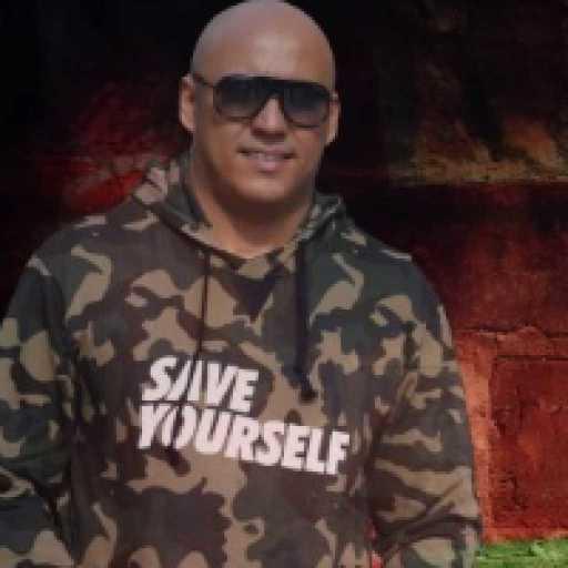 كلمات اغنية سلطان العماني – اسود ولد اسود مكتوبة