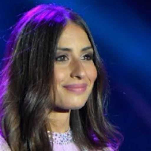 كلمات اغنية هبة طوجي – متل الريح مدلي  (مهرجان الأرز 2017) مكتوبة