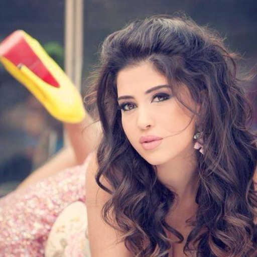 كلمات اغنية إليان محفوظ – آه شو بحبو مكتوبة