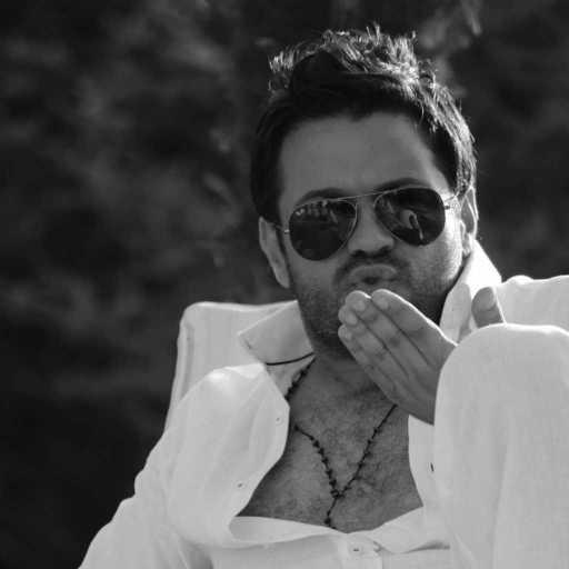 كلمات اغنية زاهي صفية – ما بشبع منك مكتوبة