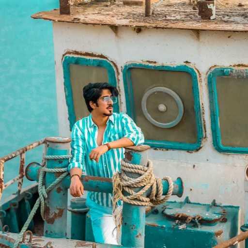 كلمات اغنية عبدالله عبدالعزيز – مو لازم مكتوبة