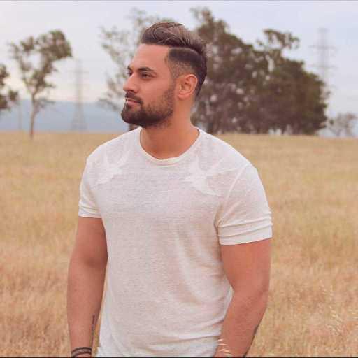 كلمات اغنية هادي أسود – العالم كلو مكتوبة