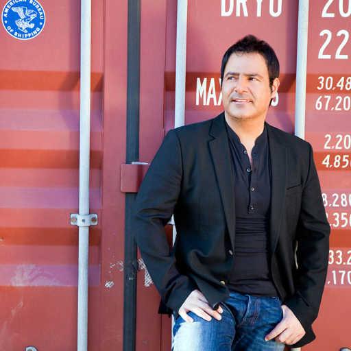 كلمات اغنية عاصي الحلاني – الدنيا مكتوبة