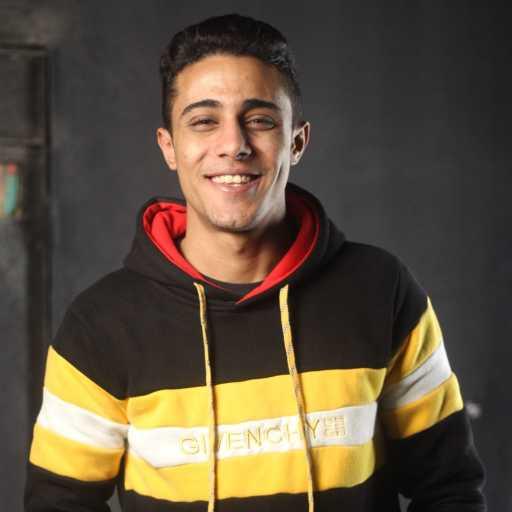 كلمات اغنية حلقولو – شوفت يا فردة الصحاب دي قلوبها بارده مكتوبة